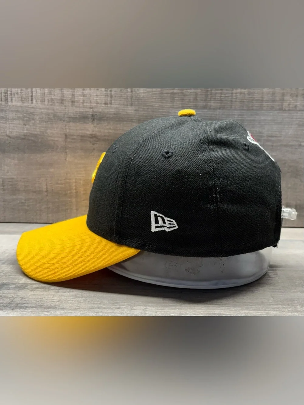 New Era 9Forty Black and Yellow Pittsburgh Pirates 'P' Baseball Cap